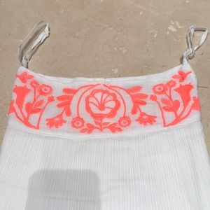Johnnie b white tank top with orange embroidery